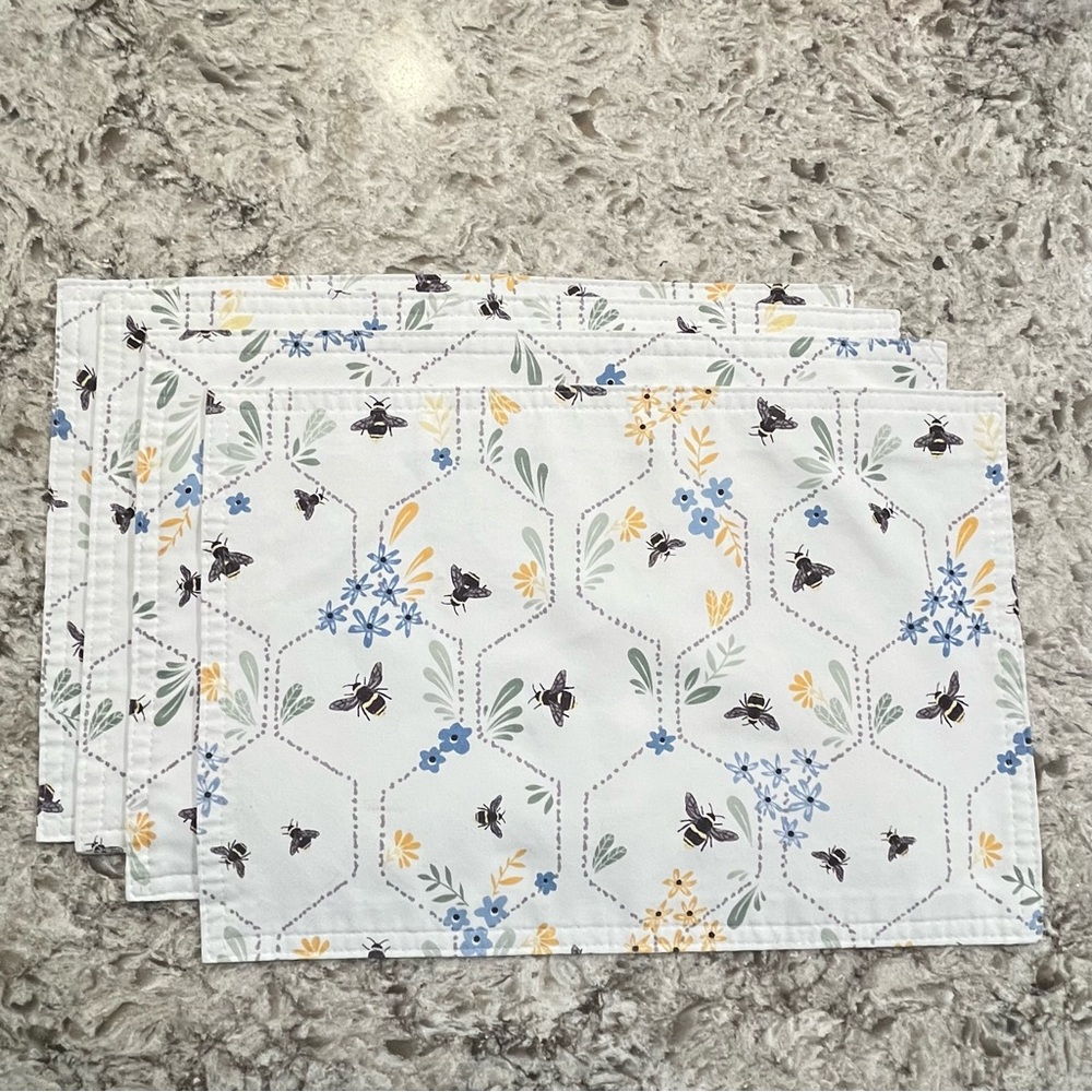 Floral Bee Patterned Placemats - Set of 4